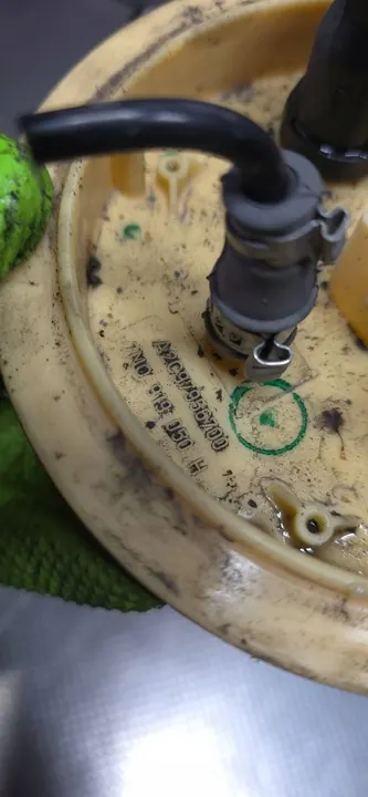 BRANDSTOFPOMP VOLKSWAGEN SHARAN II LIFT 2.0 TDI 7N0919050H image 3