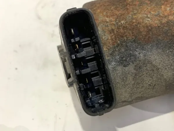 EGR-venttiili Toyota Corolla E13 image 3