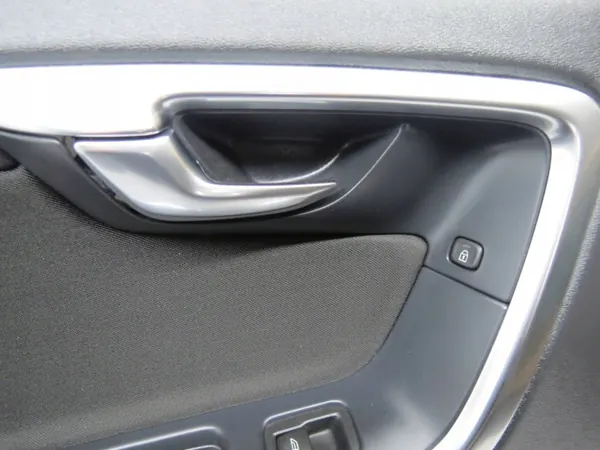 Volvo S60 2012 Flanc Gauche Portière Arrière OEM 8635872 image 5