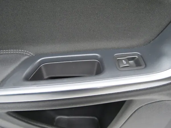 Volvo S60 2012 Flanc Gauche Portière Arrière OEM 8635872 image 6