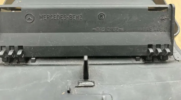 Mercedes W140 Coupé Relen/Sulaketulppa OEM 1405401182 image 3