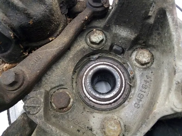 OEM 9461944 Vorderradnabe für Volvo S60 2004 image 5