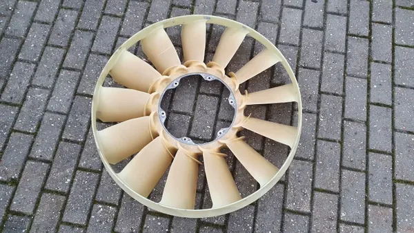 Begagnad fläkt OEM A4712050606 för Actros MP4 image 3