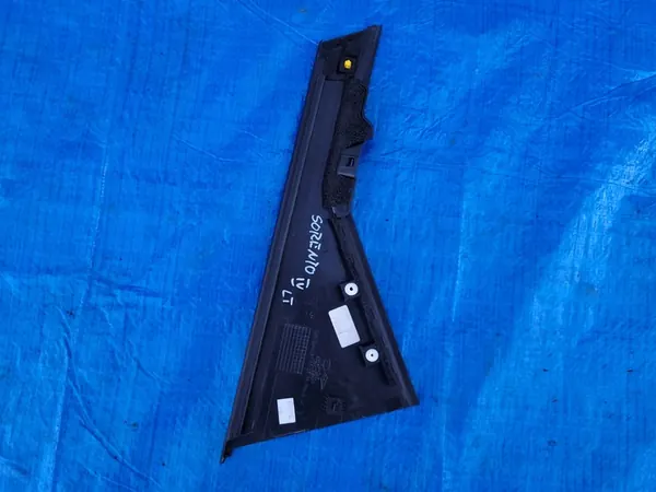 KIA Sorento IV | Moldura da porta traseira esquerda 83270-P2000 image 2