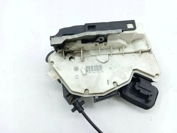 Rechte Hecktürschloss Volkswagen Golf VII 2016 OEM 5K4839016R image 4