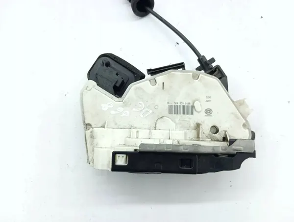 Rechte Hecktürschloss Volkswagen Golf VII 2016 OEM 5K4839016R image 5