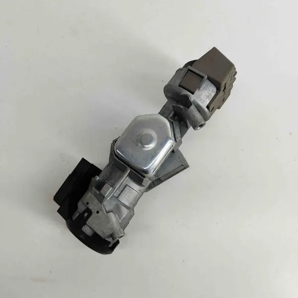Motor de arranque Ford Focus III AM5A220808GE 1.0L usado image 6