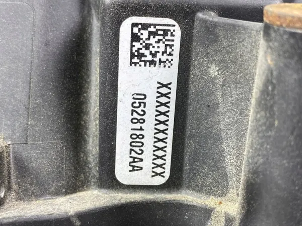 Pièce compartiment moteur Jeep OEM 05281802AA image 8