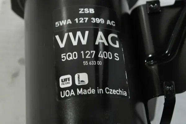 VW AUDI SEAT SKODA CUPRA 2.0 TDI Polttoainesuodattimen Kotelo image 3