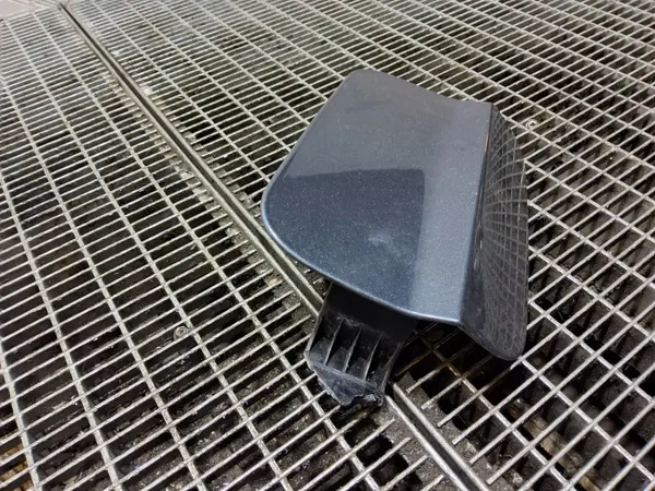 Polttoainetäyttötulppa OEM 04E010012R Seat Leon (5F) image 4