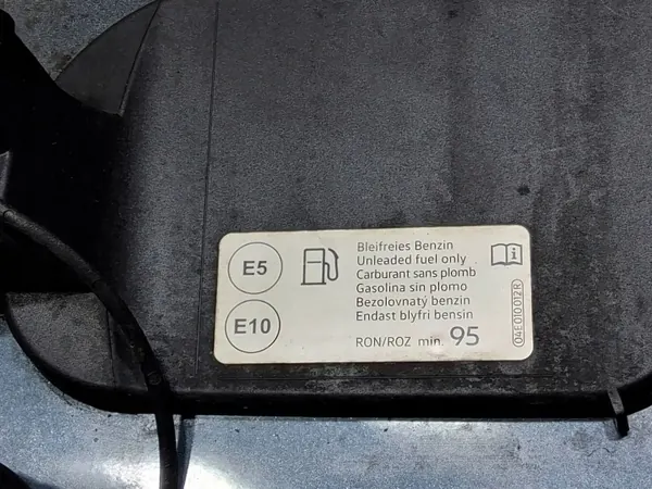 Polttoainetäyttötulppa OEM 04E010012R Seat Leon (5F) image 6