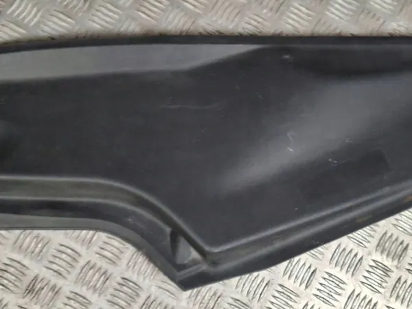 Tesla Model S konnuslukon kansi OEM 100632800E image 3