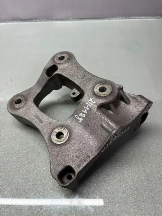 Soporte compresor aire acondicionado OEM 55588573 image 2