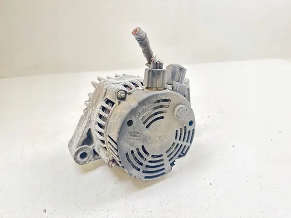 Vaihtovirtageneraattori Ford Focus 2004-2010 OE 3N11-10300-AD image 2