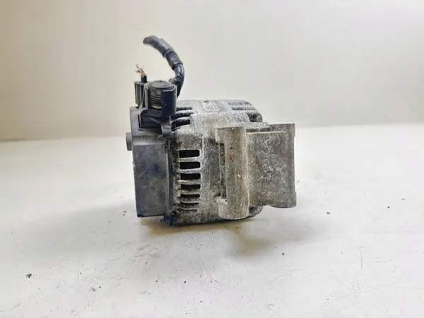 Vaihtovirtageneraattori Ford Focus 2004-2010 OE 3N11-10300-AD image 3