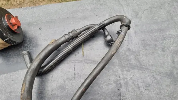 VW T4 1.9 Servolenkungsschlauch & Behälter Kit OEM image 5