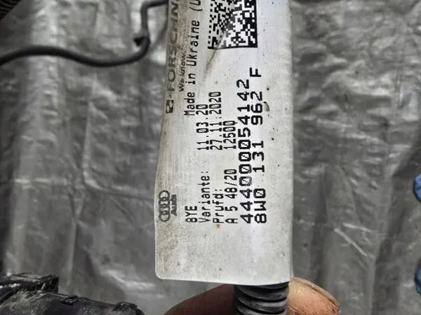 Manguera AdBlue Audi OE Trasera OEM 8W0131962 image 4