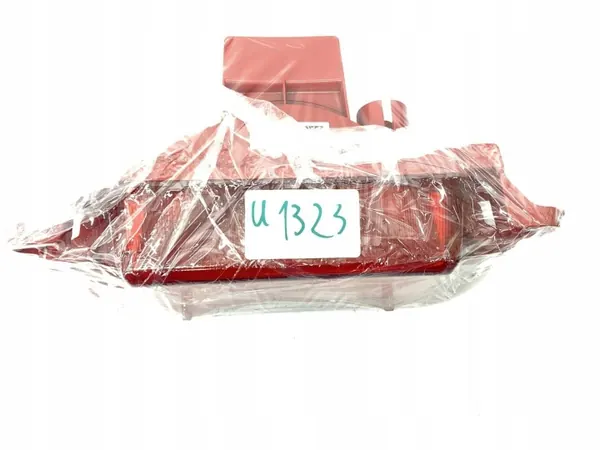 Hyundai Kona II Tredje Bromsljus OEM 92407BF000 image 6