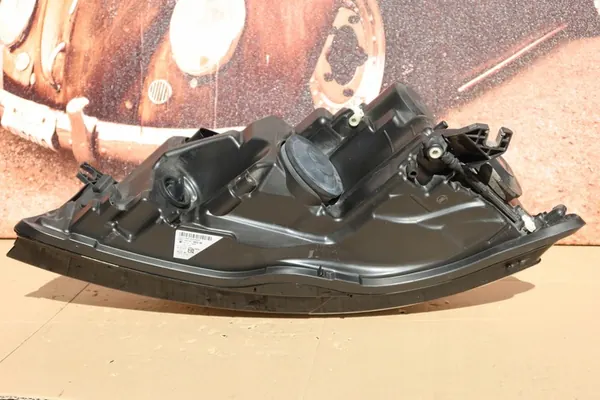 AUDI A6 C7 Linker Scheinwerfer H7 4G0941003M image 3