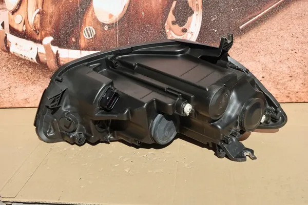 AUDI A6 C7 Linker Scheinwerfer H7 4G0941003M image 5