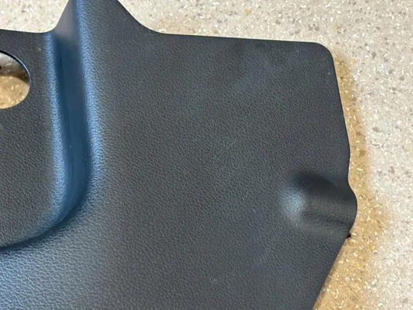 Linker pilaarbekleding OEM 85823J9000 voor Hyundai Kona I image 4