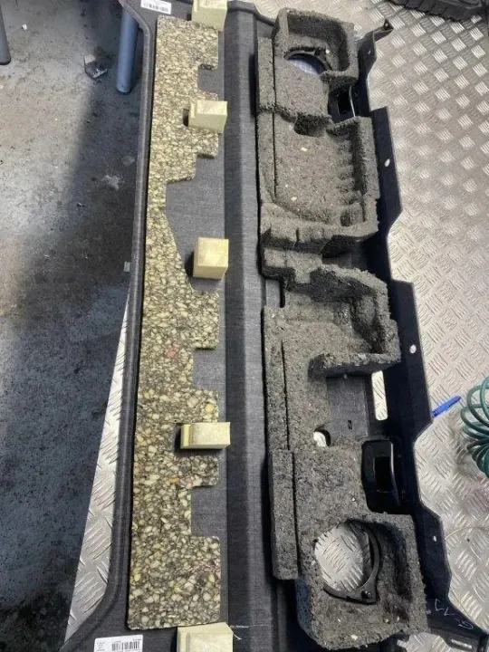 Taka hylly OEM 8062871 BMW G11 G12:lle image 3