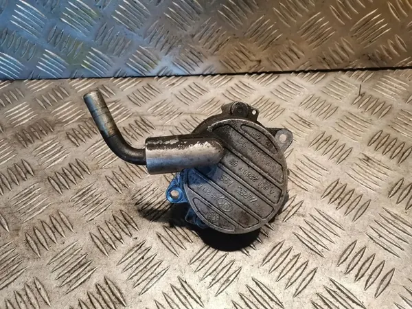 Mercedes-Benz C W203 Imupumppu image 2