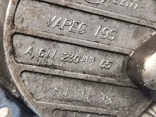 Mercedes-Benz C W203 Imupumppu image 4