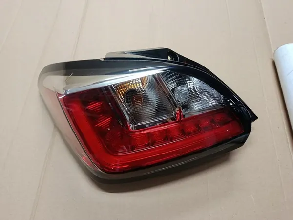 Luz trasera izquierda Mitsubishi Space Star II LED OEM image 4