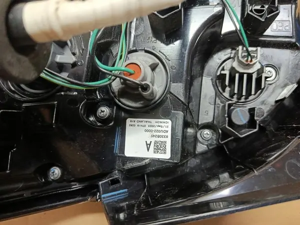 Luz trasera izquierda Mitsubishi Space Star II LED OEM image 7