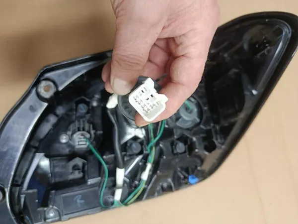 Luz trasera izquierda Mitsubishi Space Star II LED OEM image 8