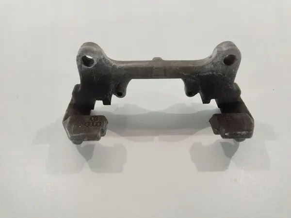 Audi A4 S4 B8 2011 Etu Jarrusatulan Kiinnitys image 2