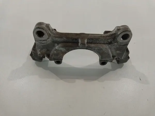 Audi A4 S4 B8 2011 Etu Jarrusatulan Kiinnitys image 3