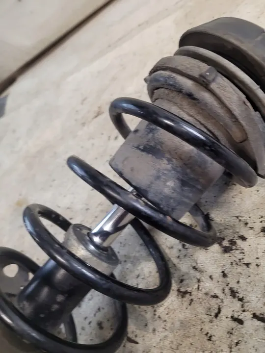 Amortizzatore KYB 333756 image 10