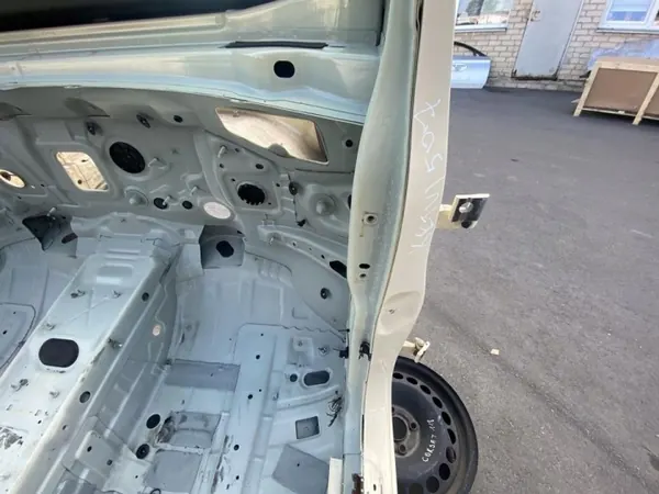 Etuoikea lokasuoja Mercedes-Benz B-Class 2022 OEM 271618 image 3