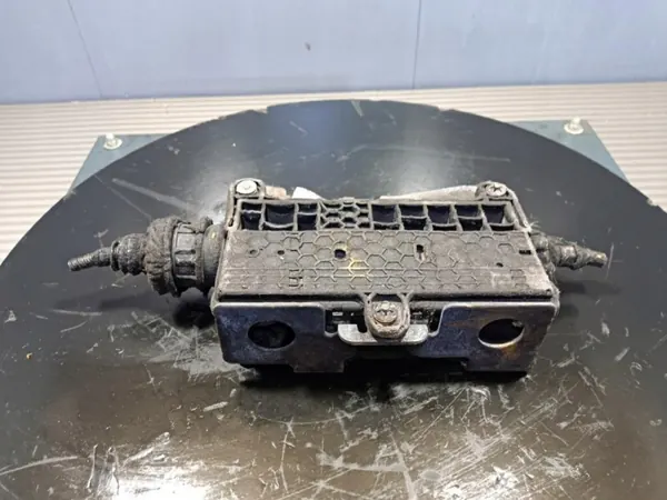 Mécanisme de frein à main Mercedes Vito W447 OEM Wrakowisko-14157- image 2