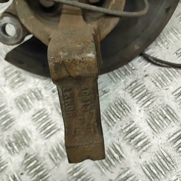 Nissan Juke (F15) Mozzo ruota anteriore sinistro 400151KK0A image 9