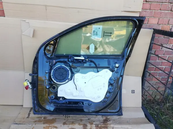 Höger framdörr Peugeot 308 T9 image 4