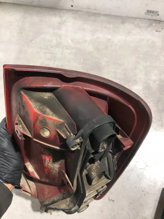 Lámpara trasera izquierda VW Amarok Original image 8