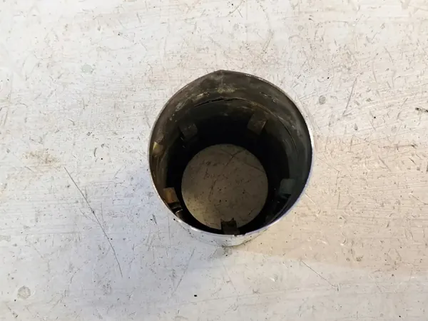 Ponta de escape Volvo XC60 II 2.0L 2019 OEM 31669102 image 2