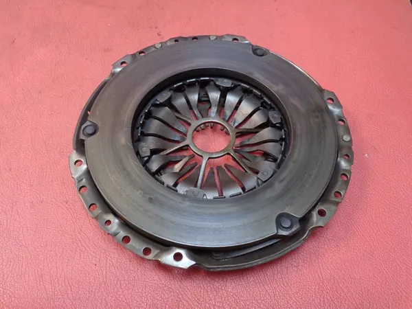 Disque d'embrayage Mitsubishi Outlander 2.0 DiD 2008 image 2