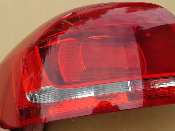 Luz trasera izquierda / Audi A3 8P Lift - 08-12 image 7