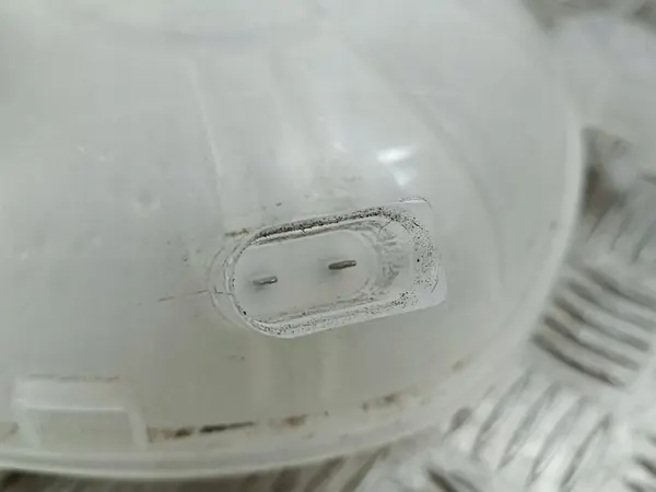 2023 Polestar 2 Réservoir de liquide de refroidissement image 2