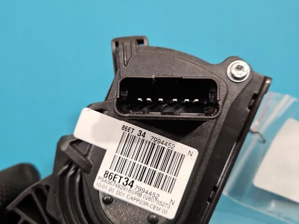 Gaspedaal Potentiometer Peugeot 3008 II image 5