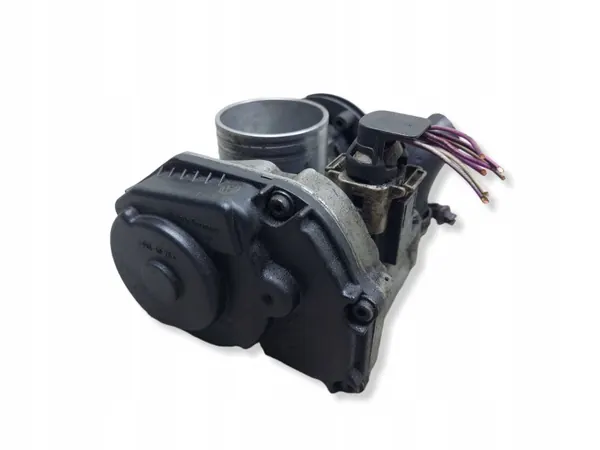 Corps de papillon OEM 030133064F pour VW Polo III 1.4 image 2