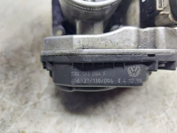 Corps de papillon OEM 030133064F pour VW Polo III 1.4 image 7