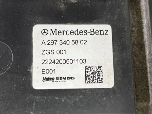 Mercedes-Benz EQS Elektromotor OEM A2973442200 image 4
