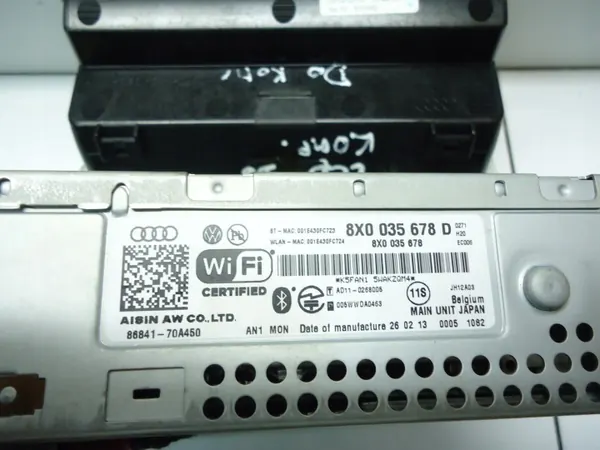 Radio CD AUDI A1 OEM 8X0035678D avec écran LCD image 3