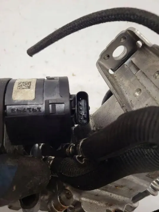 EGR-koeler OEM 7822350 voor BMW 5-serie F10 2.0L image 6