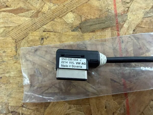 iPhone-adapterkabel OEM 5N0035554J voor VW Jetta VI image 7